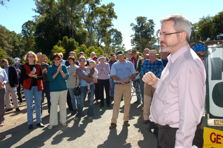 Senator Andrew Bartlett (Democrats 1997-2008) talks to the Anti Dam protesters at Kandanga - Gympie Times collection
